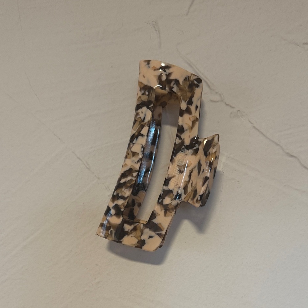 Elegant Marble Hair Clip